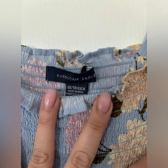 AMERICAN  EAGLE Floral Top - Picture 6 of 6